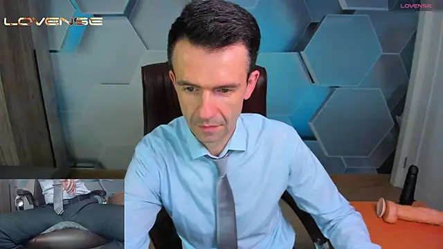 XXX chat uživo modela SteveTiger
