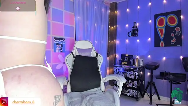 Chat XXX Live cherrybom_