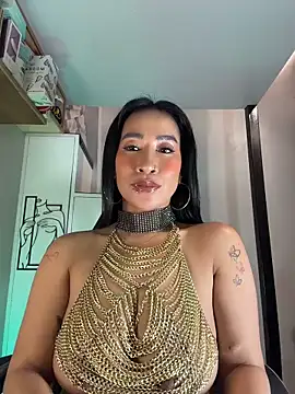 Chat +18 de AsianMilfSheryl ao vivo