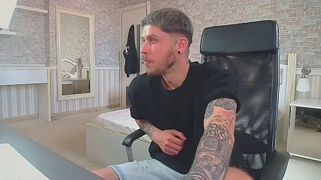 JonahShaw Live XXX Chat