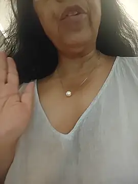 NakedMILFx Chat XXX live