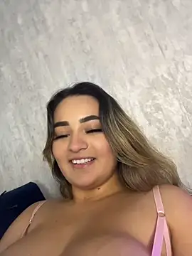 Chat XXX en directo de Antonella_Julieta