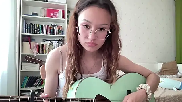 צ'אט XXX בשידור חי של JoyceMonroe_1