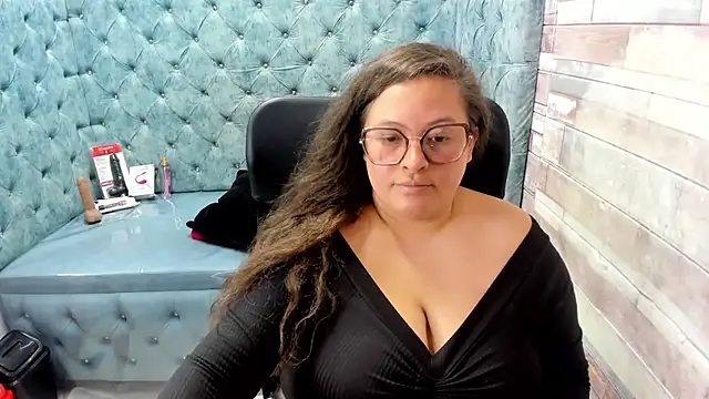 Sarah_Boobs_'s Live XXX Chat