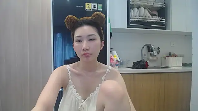 XXX chat uživo modela Asiagirll