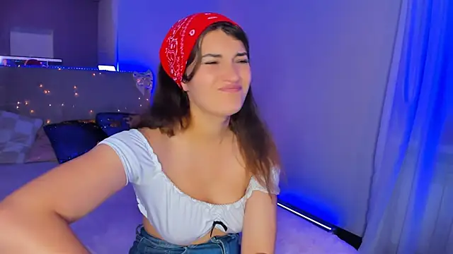 Laura_Leee Adlı Modelin Canlı XXX Sohbeti
