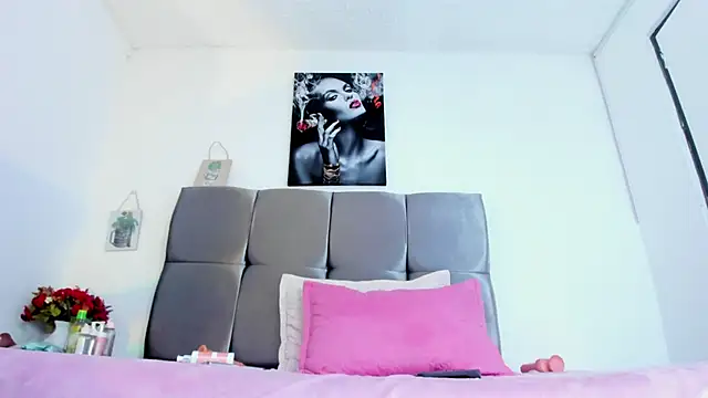 Karol_wish Adlı Modelin Canlı XXX Sohbeti