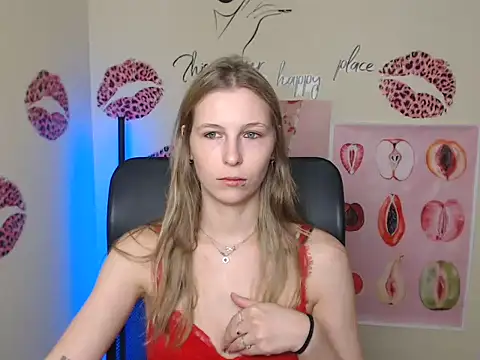 StrangerGi XXX чат на живо