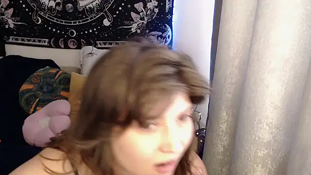 AlienforTwenty XXX чат на живо