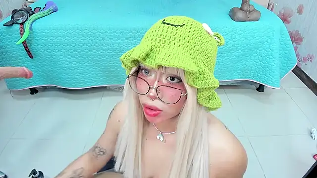 SafiroAgataaa's Live XXX Chat