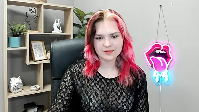 SweetLilyxo Adlı Modelin Canlı XXX Sohbeti