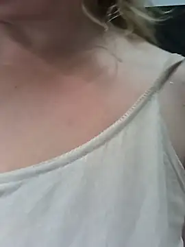 jusichka live XXX chat