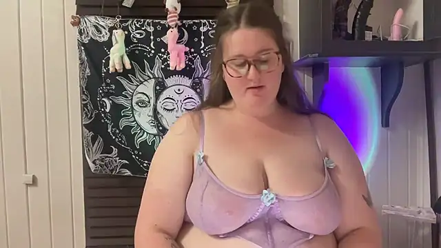 xopeachybaby Live XXX-Chat