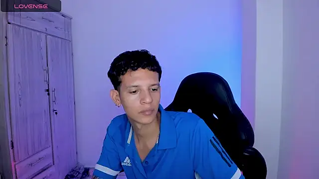 tylernova 现场XXX聊天