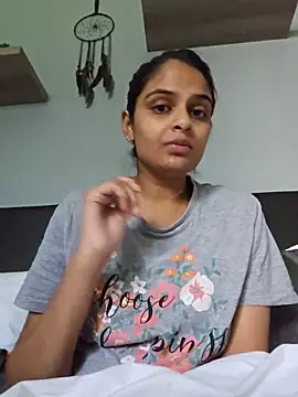 DirtySnowball69 Adlı Modelin Canlı XXX Sohbeti