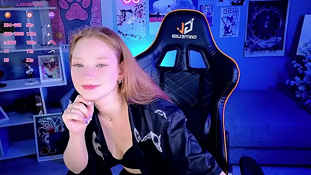 Your_lilith_ élő XXX-chatje