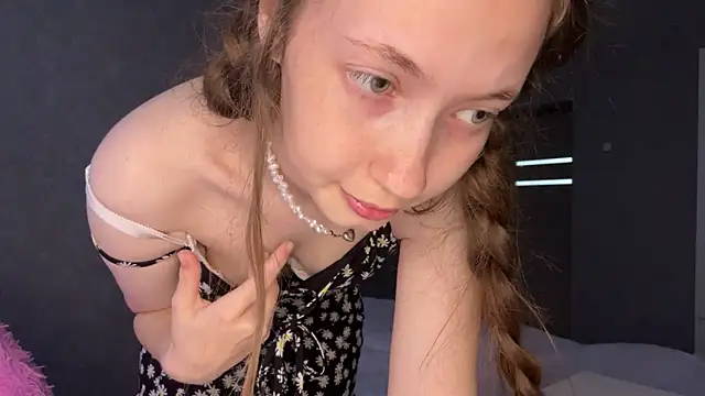 Emily_Mur_ live XXX chat