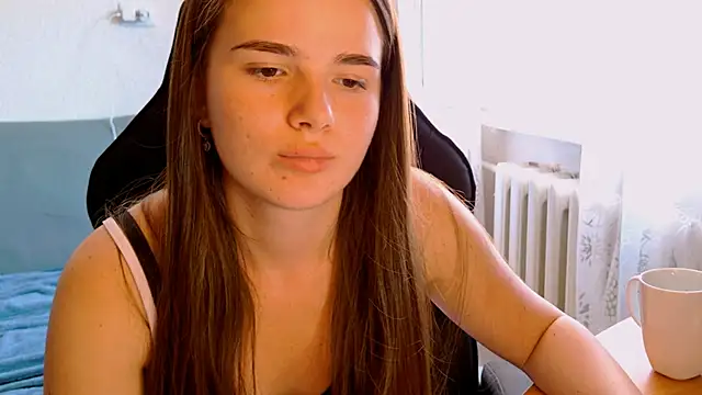 Онлайн чат XXX May_Bloom