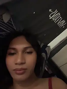 slutty_aki Pertunjukan Webcam