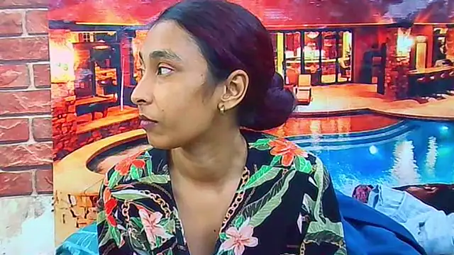 IndianSexyButt XXX чат на живо