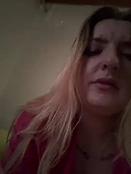 Show modela sofivibe na web-kameri