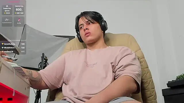 Thom_Ohtani: απευθείας συνομιλία ΧΧΧ