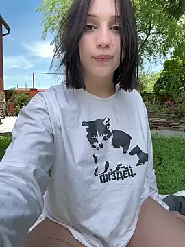 YourLittleDeviln Live XXX chat