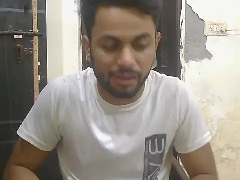 Stubborndesiboy Live XXX-Chat