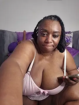 ThickianaRider's Live XXX Chat