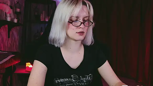 XXX chat uživo modela BethanyCloud