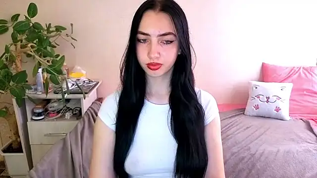 WildKittenX_ live XXX chat