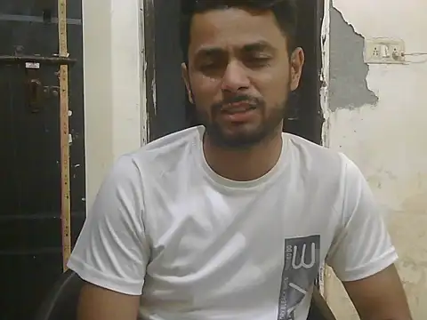 StubborndesiboyのライブXXXチャット