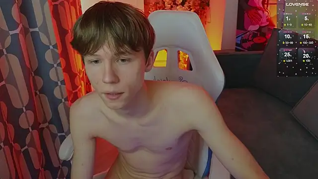 cuMte_boy élő XXX-chatje