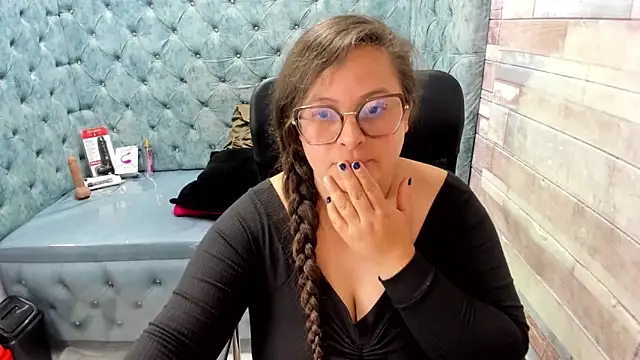 Sarah_Boobs_ Live XXX Chat