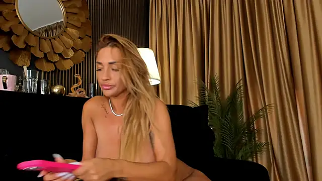 دردشة LovingBlondie الجنسية المباشرة