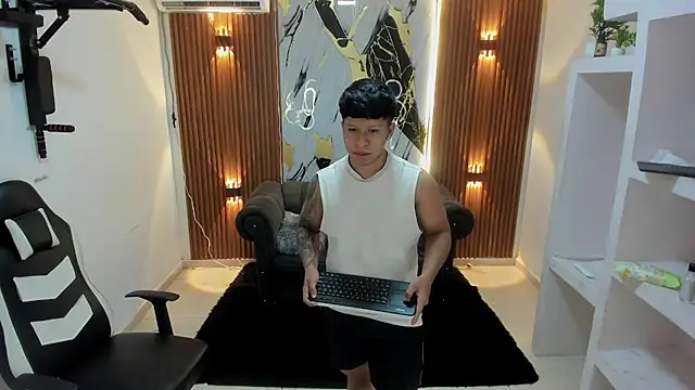 meei_hang élő XXX-chatje