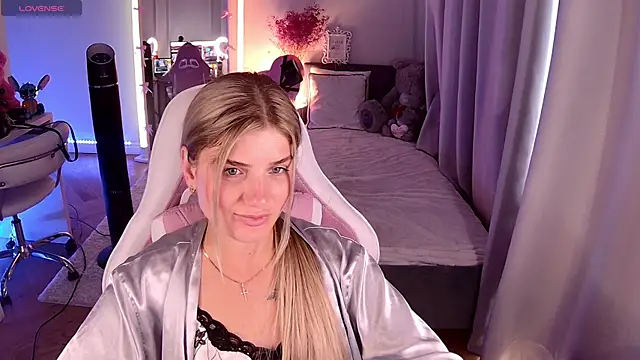 Chat +18 de Leri_One ao vivo