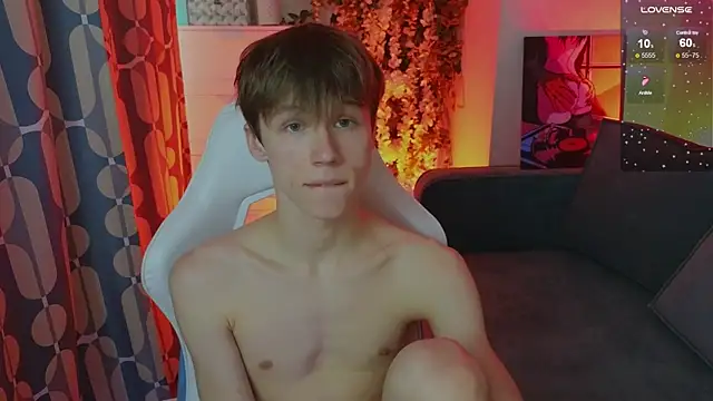 cuMte_boy Chat XXX in diretta