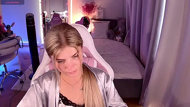 XXX chat uživo modela Leri_One