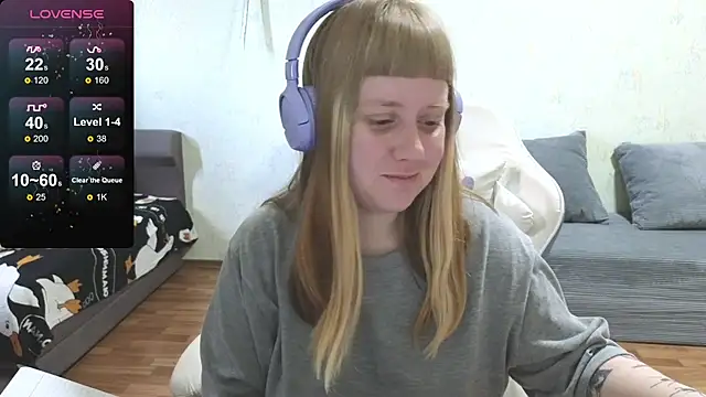 Czat XXX na żywo – June_shy0