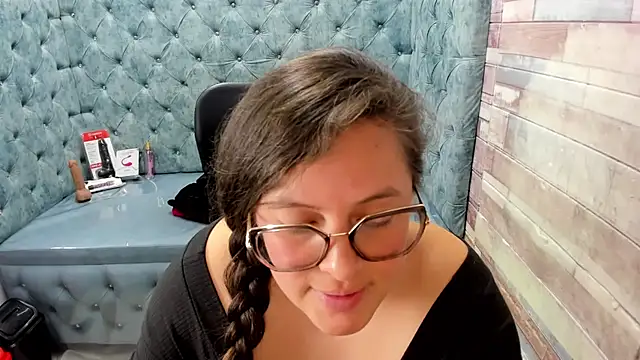 Sarah_Boobs_ 即時 XXX 聊天