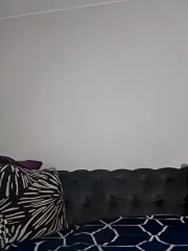 nancy111 – Naživo XXX chat