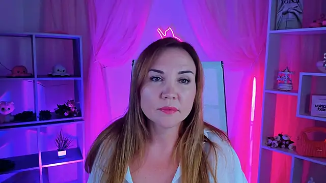 AylaTallow Chat XXX in diretta