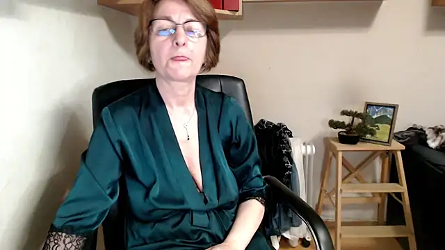 katemodel: απευθείας συνομιλία ΧΧΧ