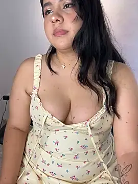 _Bella_7 élő XXX-chatje