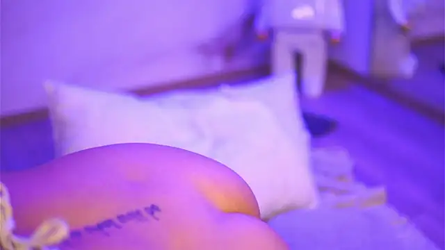 Chatroom XXX en direct de Vanessaxrayy