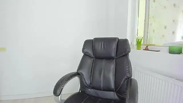 Chatroom XXX en direct de DiamondKay