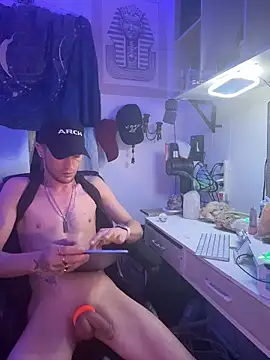 Trystan_Spellman élő XXX-chatje