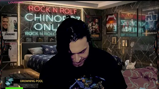 chino_roz Chat XXX live