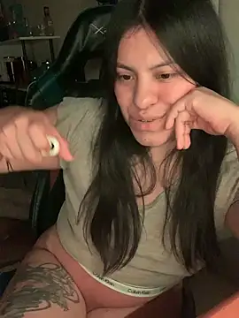 SmokyDeeのライブXXXチャット